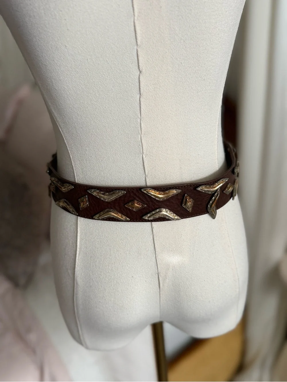 Linea Pelle Italian Leather Western Studded Concho Belt Brown Suede with Gold XS